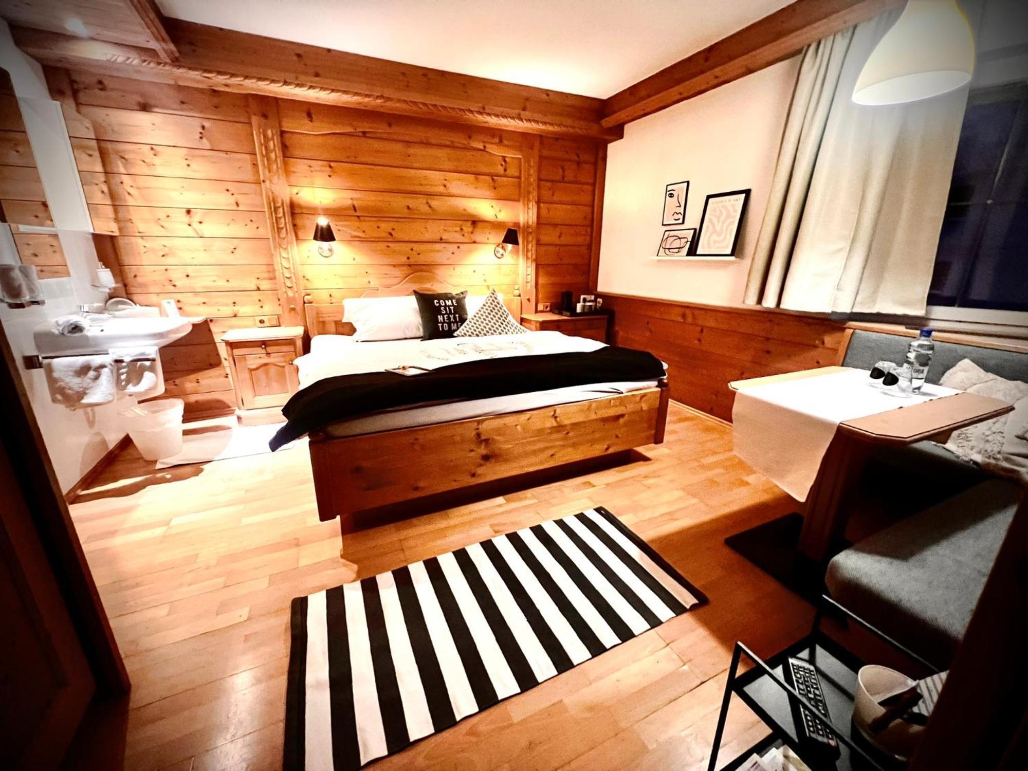 Haus Tirolerland Hotell Oetz Eksteriør bilde